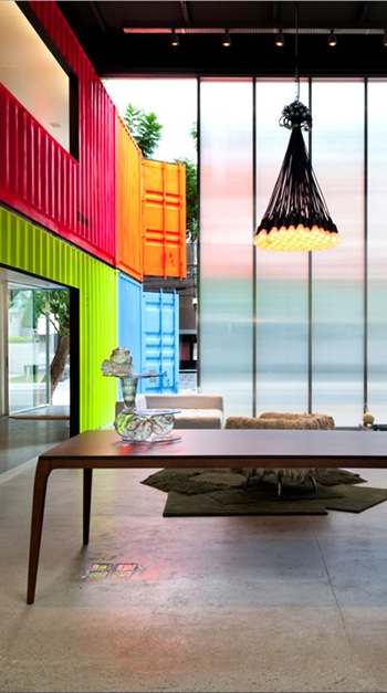 marcio kogan decameron Colorful retail 1