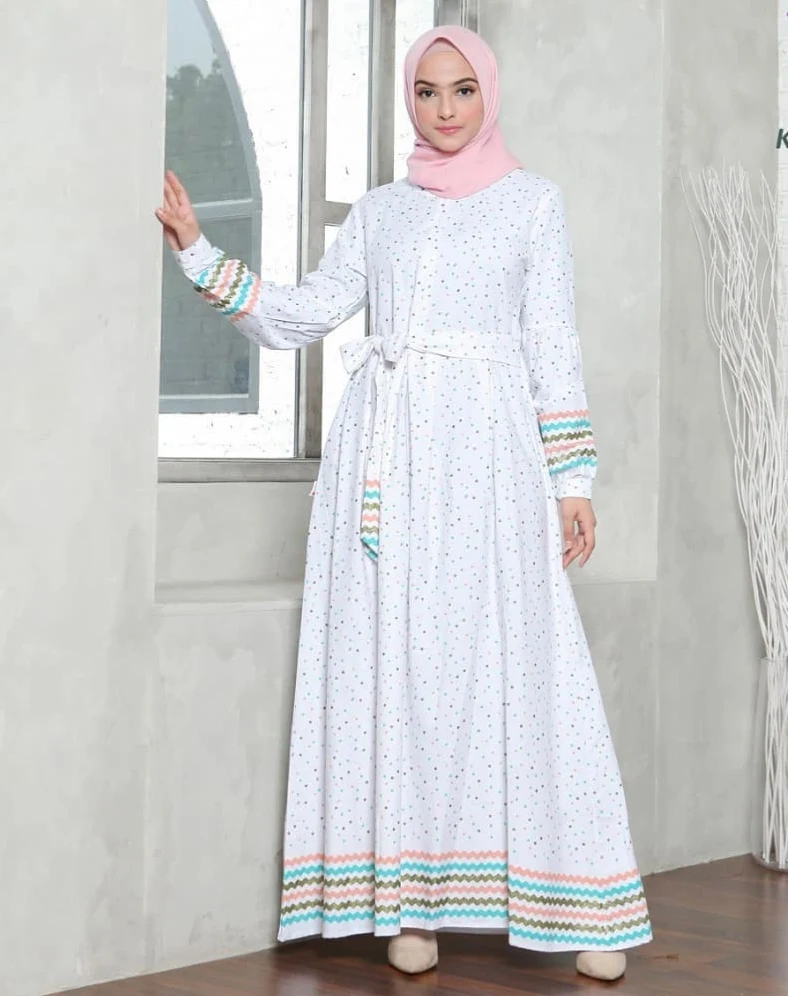 Model Gamis Warna Putih Terbaik 2021 Desain Mewah Dan Modern - Model gamis simple terbaru 2021
