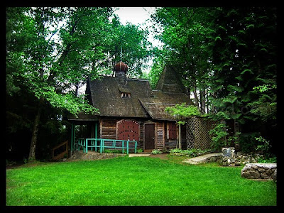 zuckerberg island chapel house