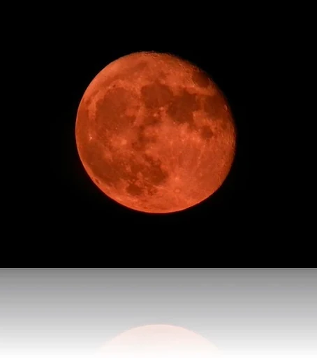 blood_moon_by_noweia-d3egdqv