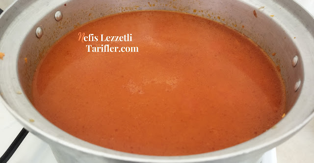 domatesli tarhna çorbasi