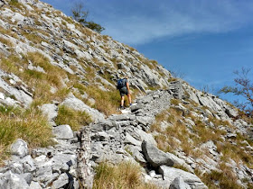 sentiero che porta al monte Altissimo