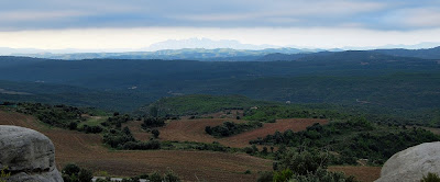 Vistes des de les Roques de la Madrona. Montserrat al fons. Fotografia Carlos Albacete