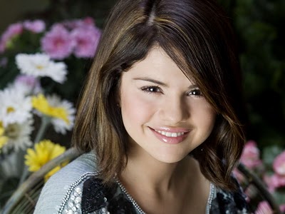 selena gomez casual fashion. Selena Gomez in Wonderful