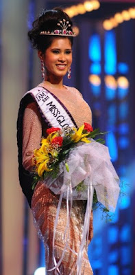 Miss Globe International India - Parul Duggal