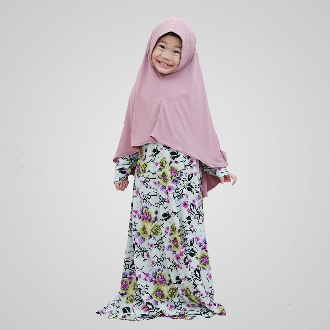 20 Desain Model  Baju  Muslim  Anak  Perempuan Terbaru 2019 