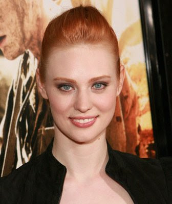 HairStyles Deborah Ann Woll's Reddish Blonde Hairstyle