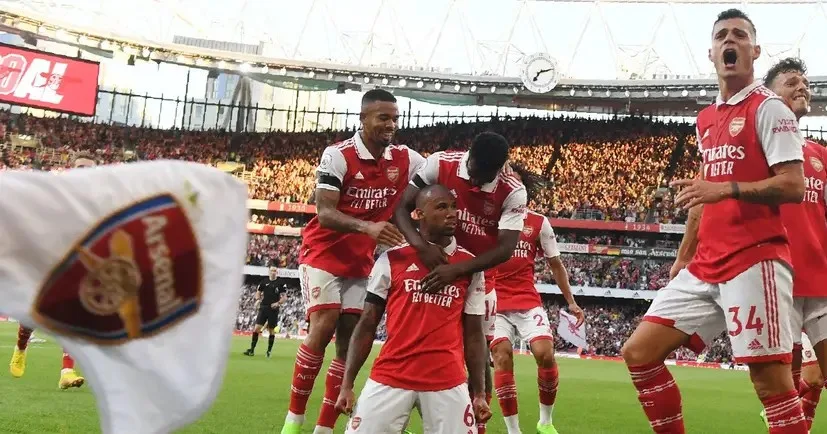 'Carnage at the corner flag': 6 best pictures of Arsenal players celebrating Gabriel's winner