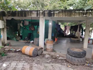 श्मशान घाट पर ठेकेदार एवं ठेकेदार के गुर्गो का कब्ज़ा
