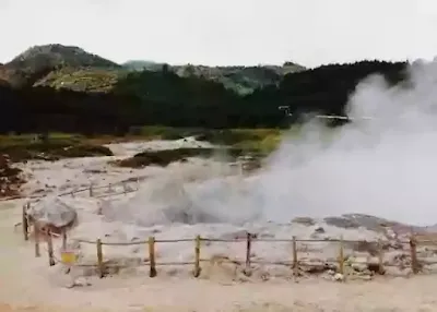 kawah sikidang dieng