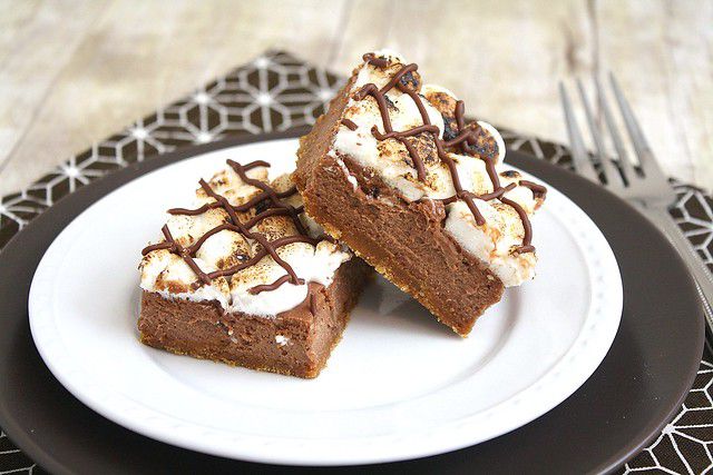 S’mores Cheesecake Bars Recipe