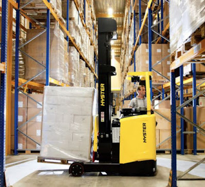 Reach Truck Hyster 1.6 tấn cao 10m
