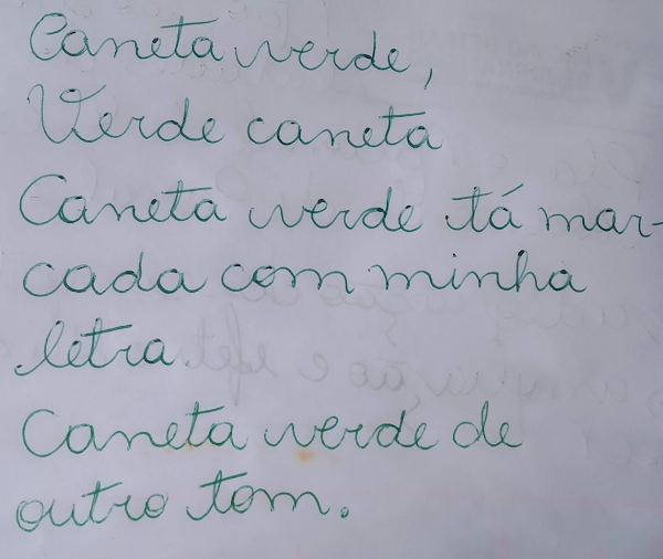 Texto com caneta verde