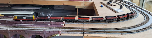 Bachmann Class 20 in Railfreight Livery