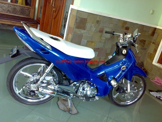 wareh modif Supra x 125 Velg Krum body biru jok putih 