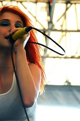 hayley williams wallpaper 2011. hayley williams wallpaper