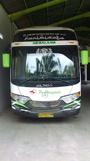bus jakarta green canyon