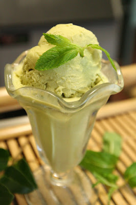 Green tea ice cream