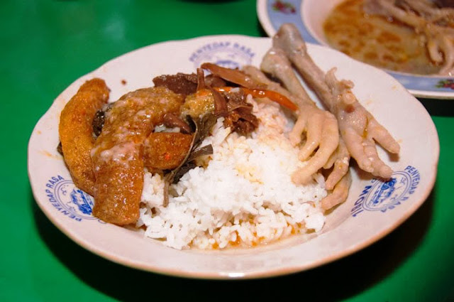 KOTA BAKSO Menikmati Masakan Khas Solo Jawa Tengah