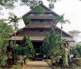 Gambar Rumah Adat dan Namanya Lengkap dari 34 Provinsi di Indonesia