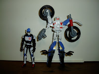 Energon High Wire Robot with Kicker