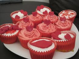 2. Valentine Day 2014 Cakes Picture - Latest New Cake Photo