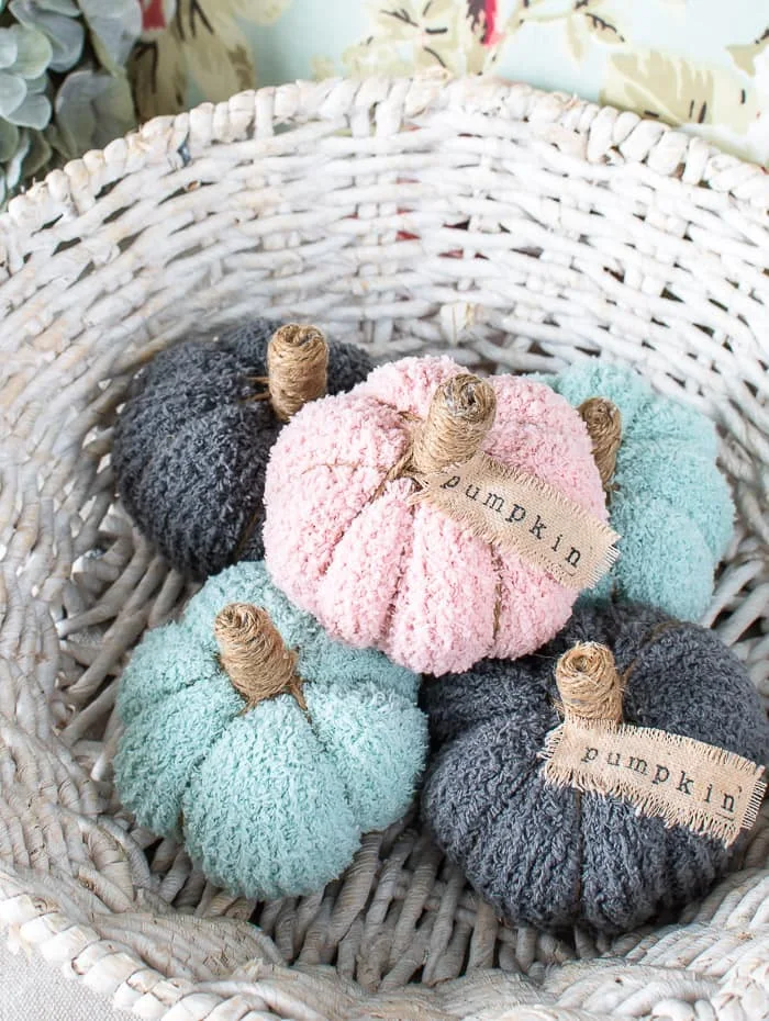 basket, sock pumpkins