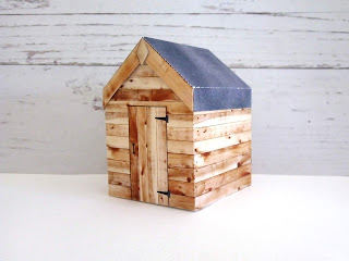 Esselle Crafts: Garden Shed Favour Box