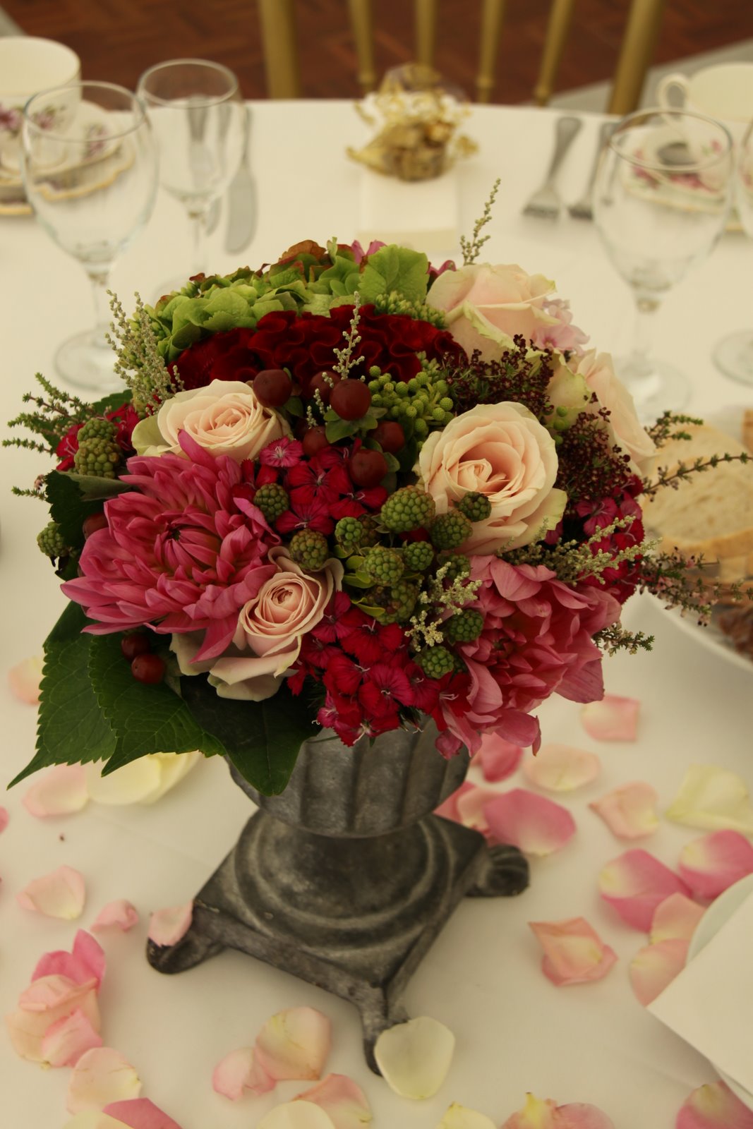 wedding floral table