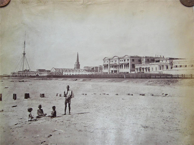 Madras (Chennai) Cityscape, Fort St. George in Background - c1865 