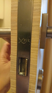 XEUKのドアレバーと錠ケース
