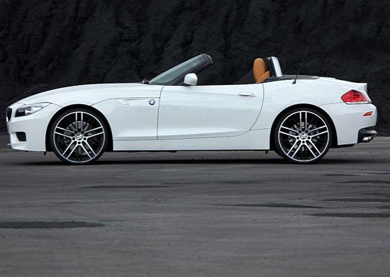 BMW Z4 đầy mạnh mẽ