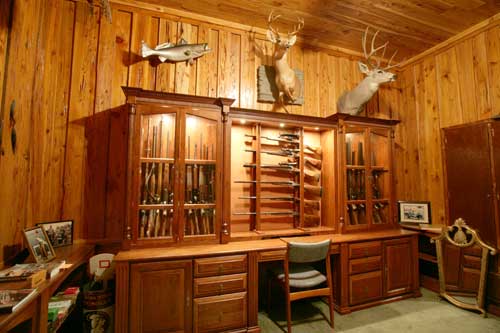 Custom Wood Gun Cabinets