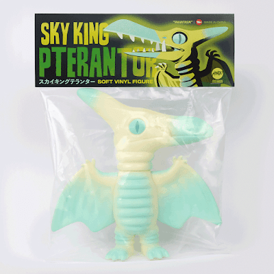 Mondo Exclusive Sky King Pterantor Phantasm Edition Vinyl Figure by Chris Lee (The Beast is Back)