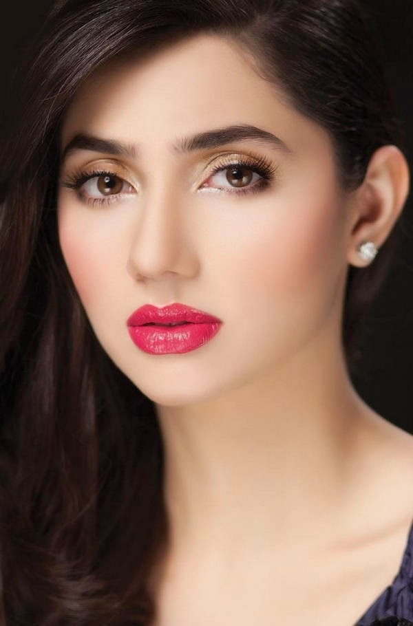 Mahira Khan HD Wallpapers Free Download