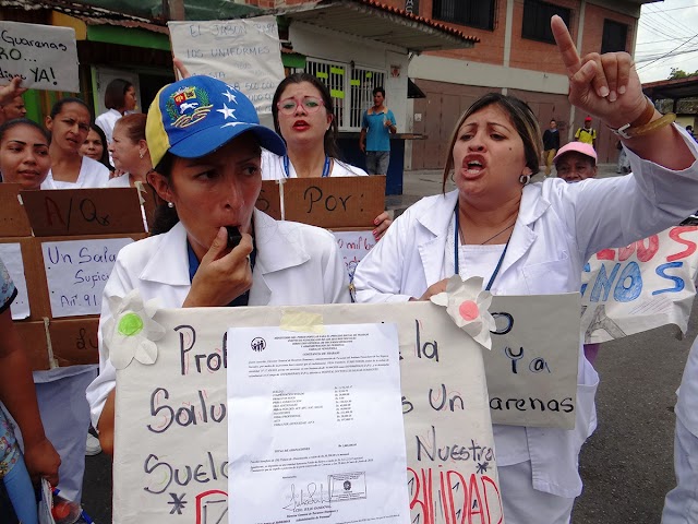 Trabajadores de la salud protestan en Guarenas exigiendo "salarios justo y dignos"