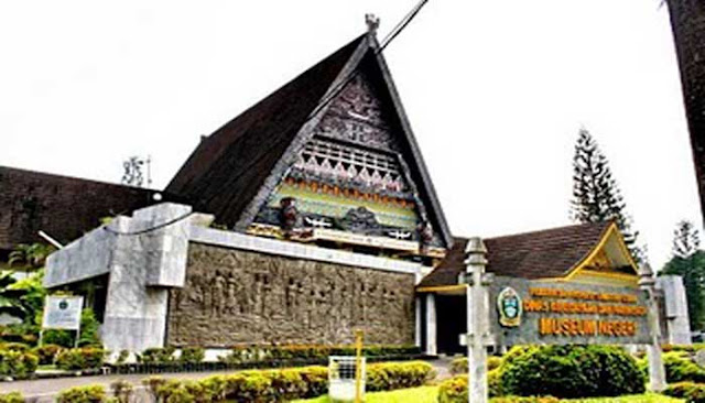 Museum Negeri Provinsi Papua  