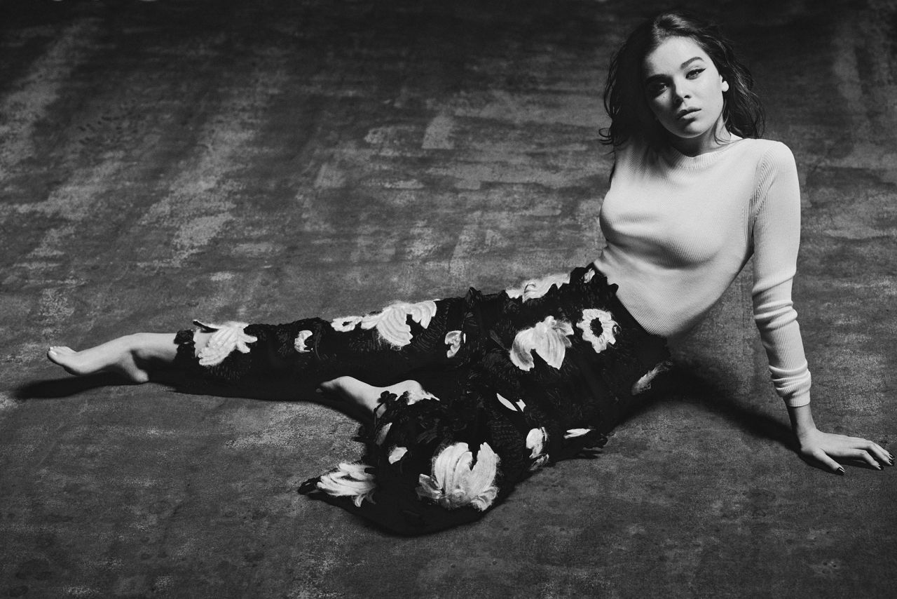 Hailee Steinfeld Wonderland Magazine August 2015 photo shoot