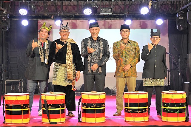 Buka Festival WBTb Sumbar, Gubernur Mahyeldi Serukan Pentingnya Melestarikan Warisan Budaya