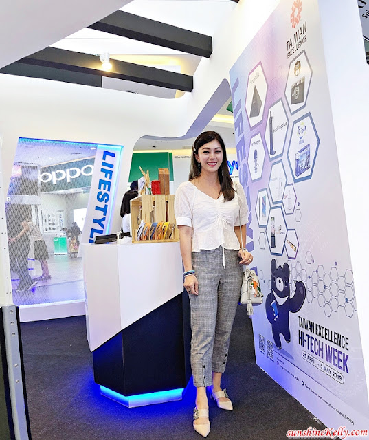 Taiwan Excellence, Taiwan Excellence Hi-Tech Week, Plaza Low Yat, Vinaera, Pro Adjustable Electric Wine Aerator, Bubblingplus Surprise Bottle, Her Sheng Chang International, Taiwan Products, Taiwan Expo,  e-sports products, lifestyle gadgets