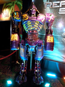 Noisy Boy Real Steel animatronic robot