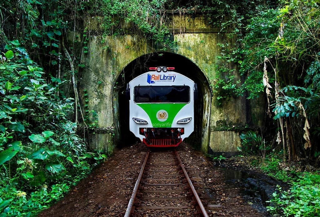Raillibrary Terobos Terowongan Wilhelmina Menuju 