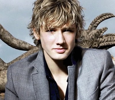 mens short blonde hairstyles 2011. Alex Pettyfer Short Men