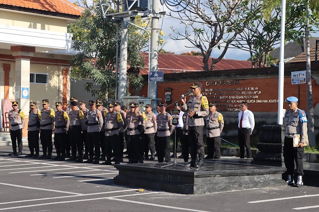 Kapolres Karangasem Tekankan Profesionalisme dan Kewaspadaan dalam Apel Jam Pimpinan