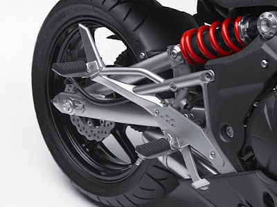 2011 Kawasaki Ninja 650R Rear Shock View