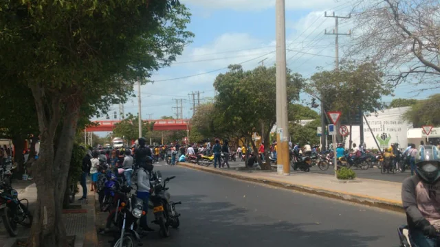 Saqueo de mototaxistas en  en Riohacha, la mayoría son de nacionalidad venezolana