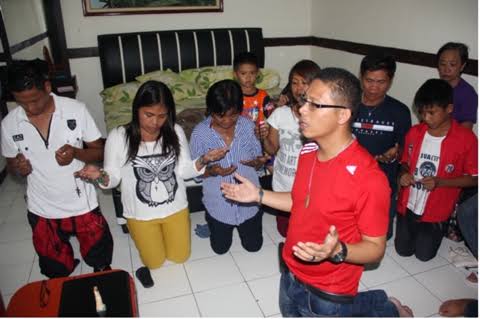 Mary Jane Veloso reunites with family following 5 years | Filipina death row inmate Mary Jane Veloso reunited with her family in Indonesia after five years
