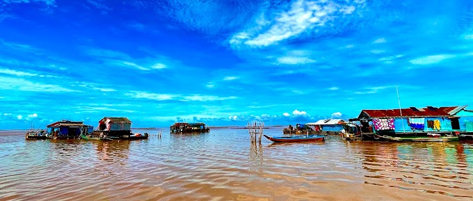 Tonle Sap lake - floating village