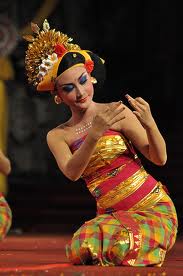 PGalaxys Tari Tenun Tarian  Tradisional dari Bali Indonesia