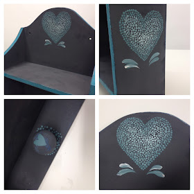 Added detail from comma strokes for the dot filled heart